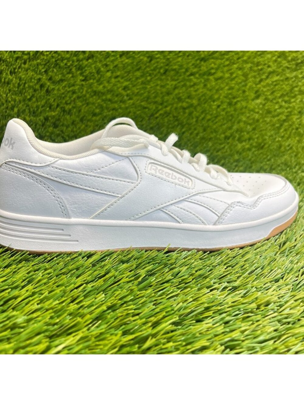 Reebok Court Advance Womens Size 8 White Athletic Leather Walking Shoes Sneakers